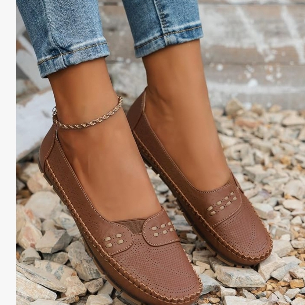 Tan Brown Leather Loafers for Women 7 Wide Never Worn